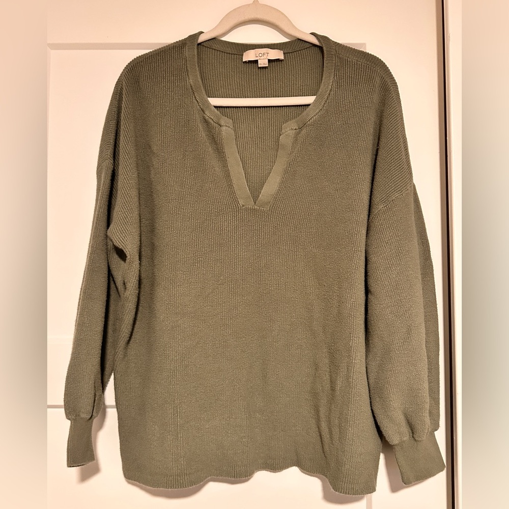LOFT Olive V-Neck Knit Sweater Size XXL 100% cotton